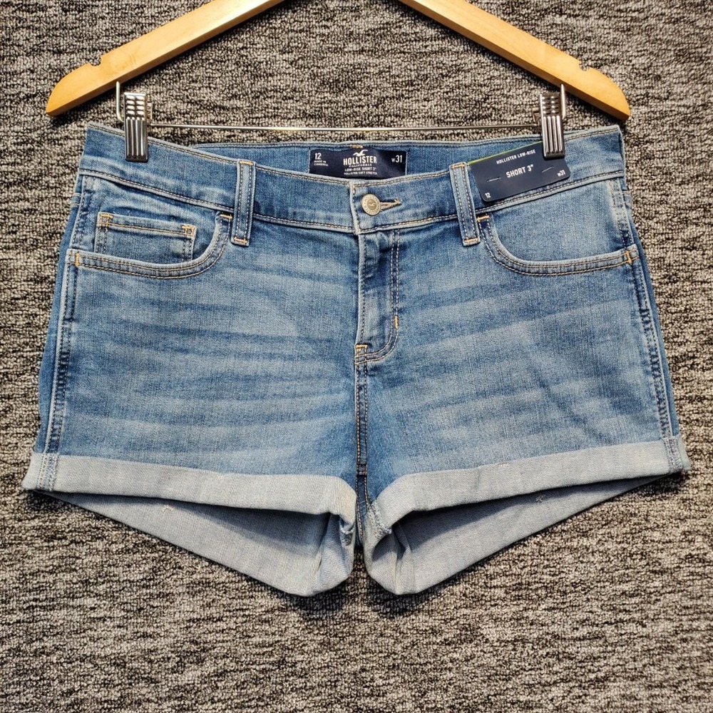 NWT Hollister‎ Low Rise Denim Shorts Womens 12 Blue Soft Stretch Cuffed Summer